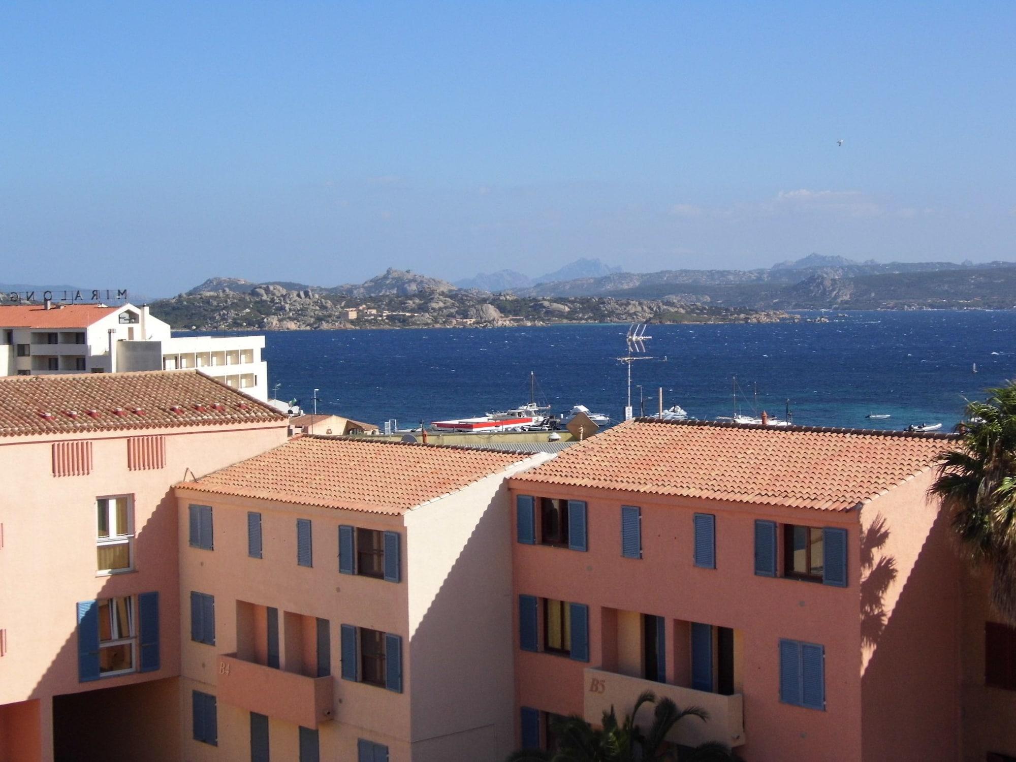 Le Nereidi Hotel & Residence Con Piscina-Tennis-Fitness-Parcheggio Coperto-Sala Conferenze La Maddalena  Exteriér fotografie