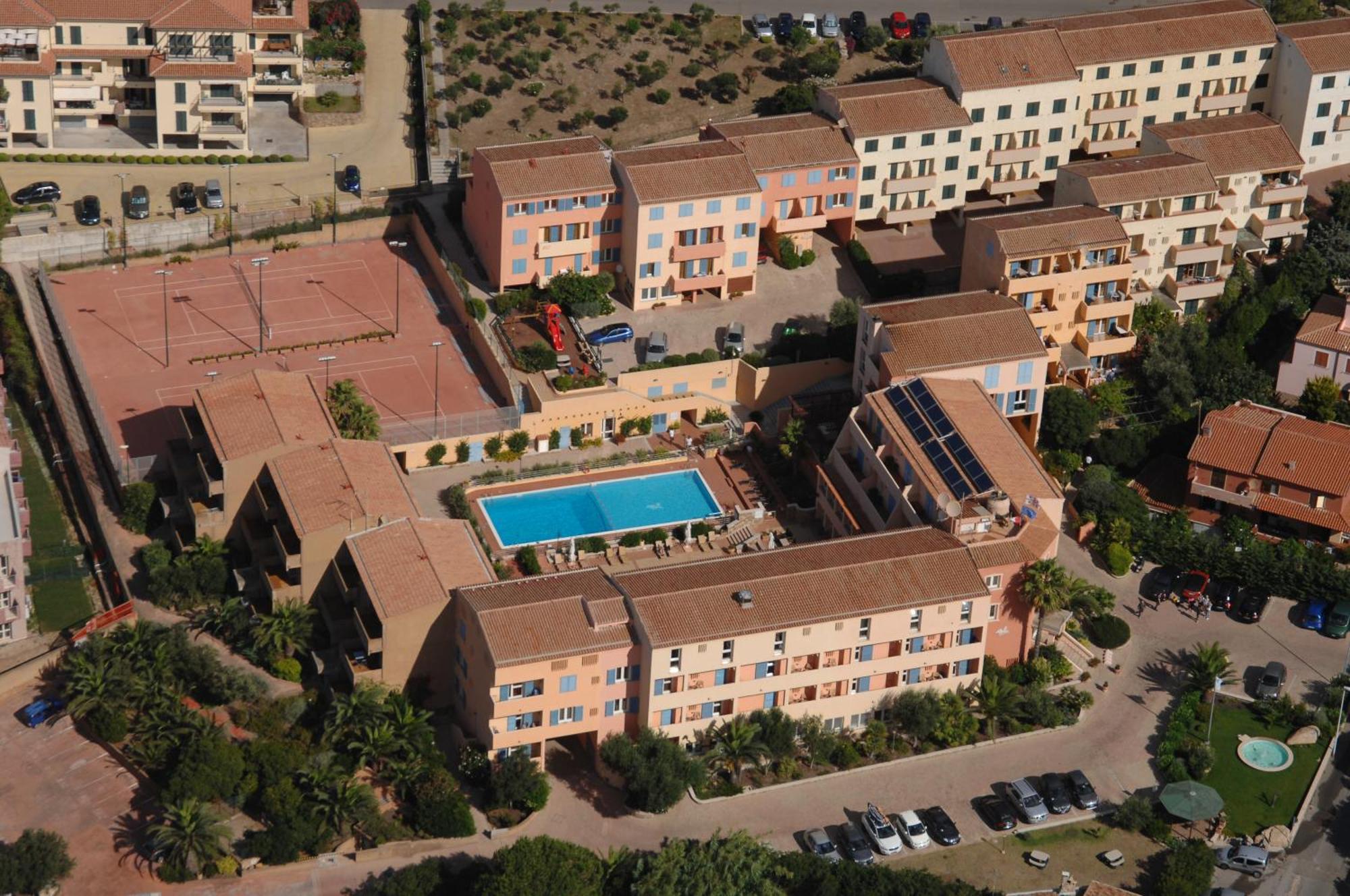 Le Nereidi Hotel & Residence Con Piscina-Tennis-Fitness-Parcheggio Coperto-Sala Conferenze La Maddalena  Exteriér fotografie